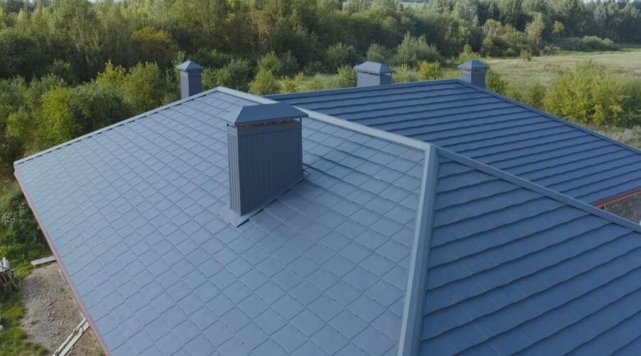 Professional gutter cleaning in Worthing, SD